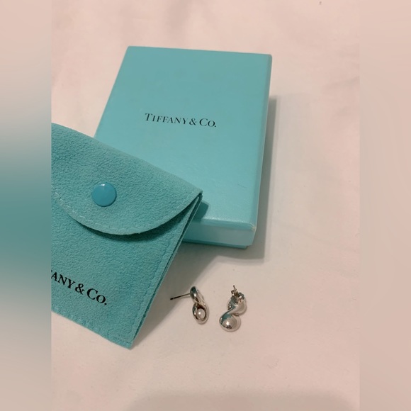 Tiffany & Co. Jewelry - Tiffany & Co silver and pearl eternity earrings